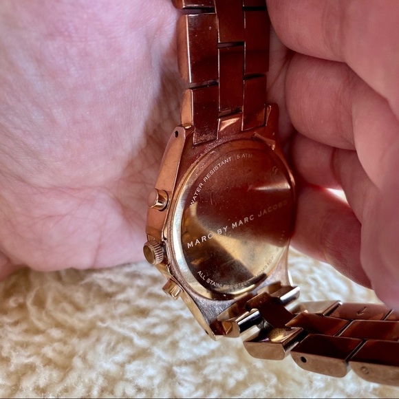 Rose Gold Marc Jacobs watch - Picture 6 of 6